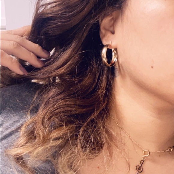 18k Gold Filled Hoop Earrings - Picture 6 of 8